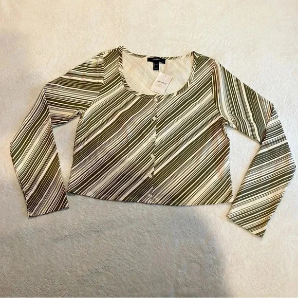 Forever21 Plus Size Striped Scoop Top - Picture 6 of 8